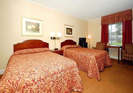 Ambassador Inn Фейетвилл Номер фото